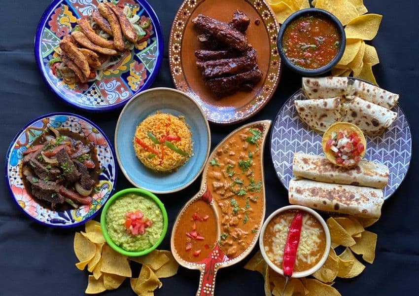 Torne o Dia das Mães especial com um delicioso almoço em casa Restaurantes dão opções para homenagear com bastante sabor a importante figura materna