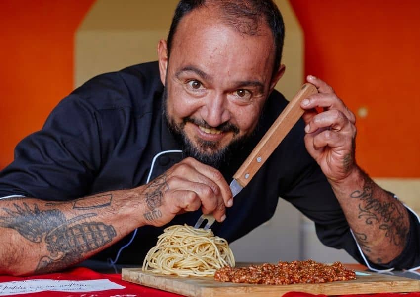 chef Dudu Camargo lanca treinamento online