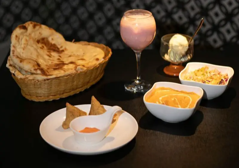 Mumbai lança menu Prato do Chef com destaque para inusitado sorvete de curry com alecrim Sobremesa faz parte do novo menu, que conta com entrada, prato principal e sobremesa a R$69
