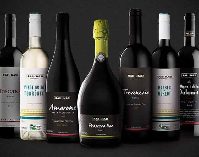 Co-branding entre a empresa fundada por Raul Anselmo Randon e a tradicional vinícola italiana ganha reforço com os tintos Vigneti delle Dolomiti e Toscana Rosso.