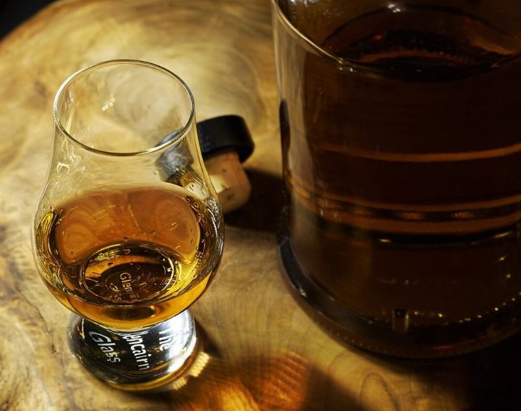 Parrilla Beer lança clube para amantes de uísque Entre os benefícios, estão promoções exclusivas e mimos personalizados