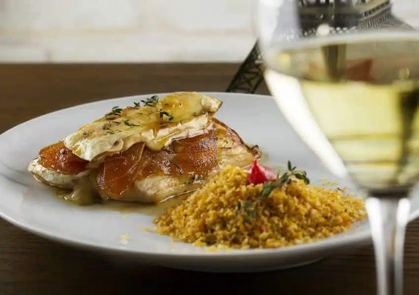 Restaurantes indicam pratos leves para o após a folia 