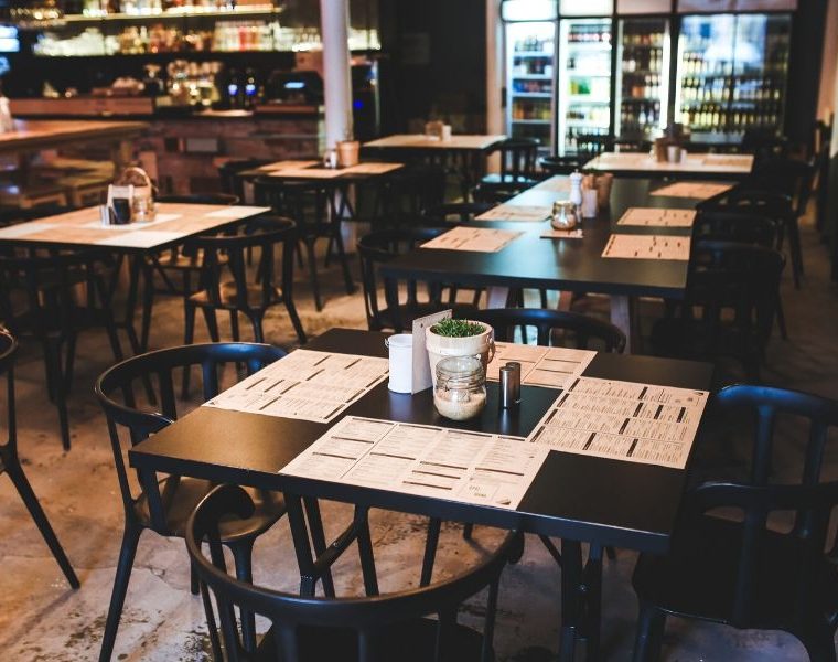 Medo de contaminação pelo coronavírus: queda do movimento desafia os restaurantes