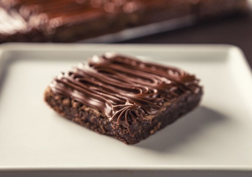Bendito Cookies ensina a receita de Brownie de Nutella para adoçar qualquer momento do dia
