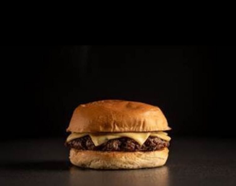 Bullguer realiza CBDay durante a quarentena com hambúrguer por apenas R$ 10