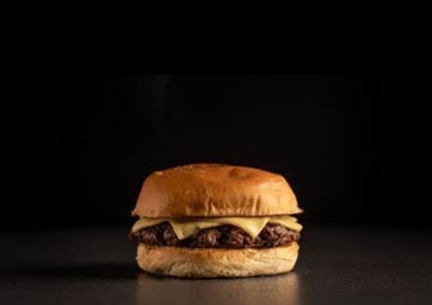 Bullguer realiza CBDay durante a quarentena com hambúrguer por apenas R$ 10