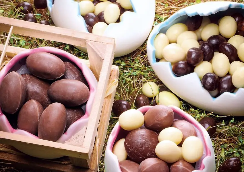 #pascoaatejunho garante ovos de chocolate para depois da festa religiosa Dificuldade nas vendas une chocolateiras para evitar colapso
