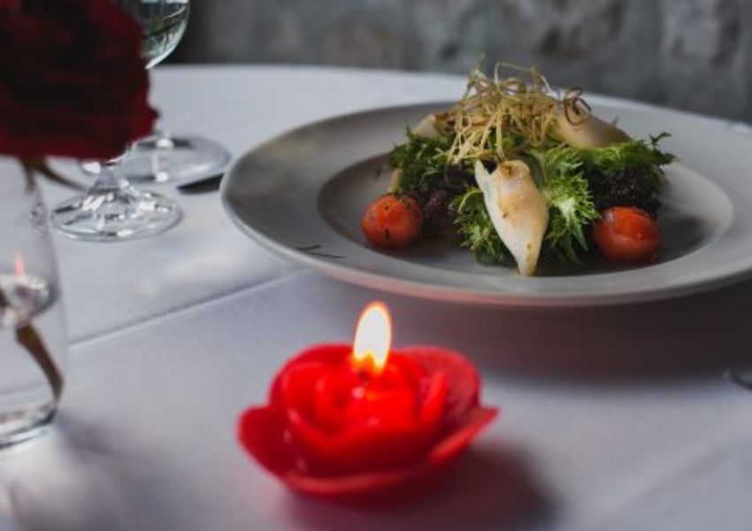 A casa italiana preparou opções de entrada, pratos principais e sobremesa para que os clientes possam curtir a data com refeições românticas e práticas. As encomendas estão abertas