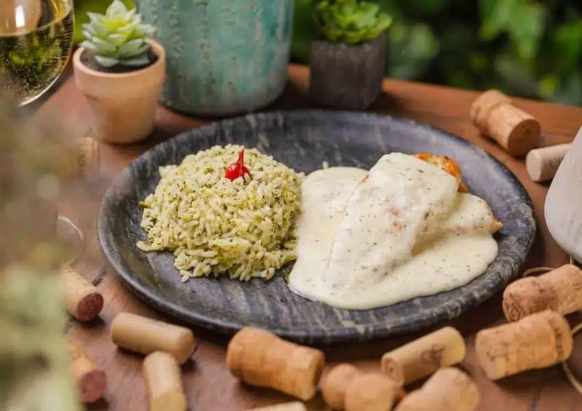 placeholder1280x720 Salão do restaurante Santé Lago na Orla da Ponte JK em Brasília, que agora abre para almoço de terça a sexta