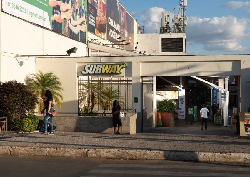 Shopping Pier 21 - Estacionamento Coberto, Setor de Clubes Esportivos Sul  Trecho 2 - Asa Sul, Brasília - DF, CEP 70200-002