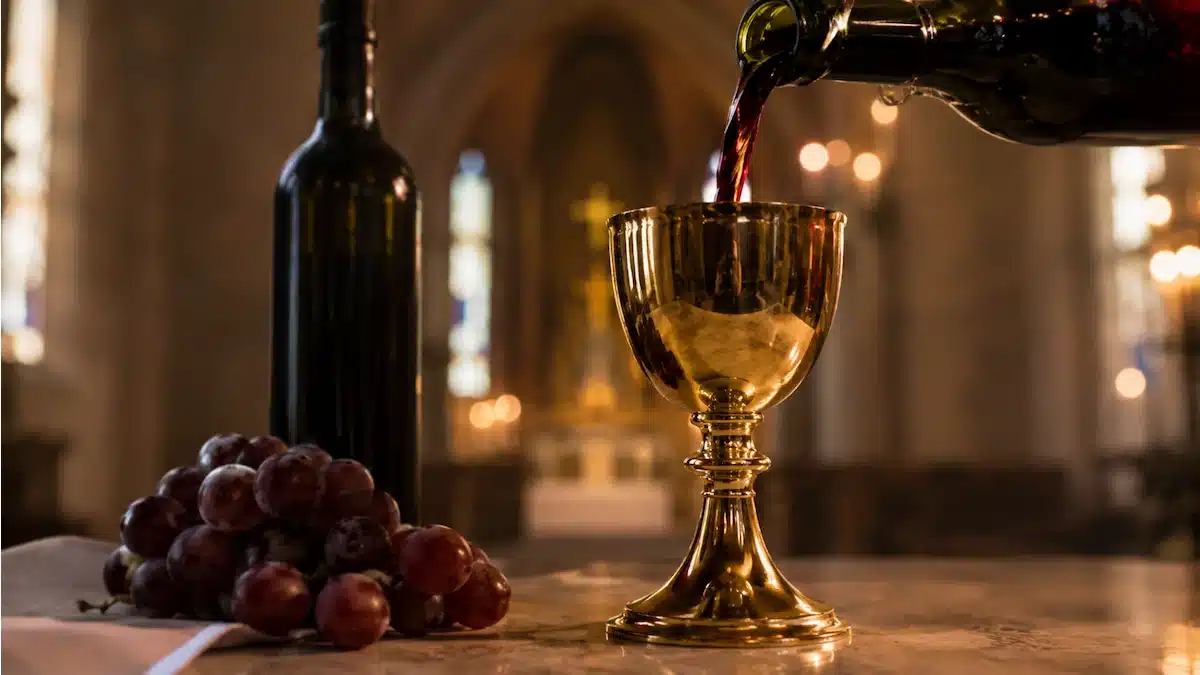 O Vinho da Missa e Por Que Vira Sangue de Cristo